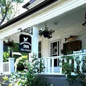 Awakenings Inn Montague Exterior photo