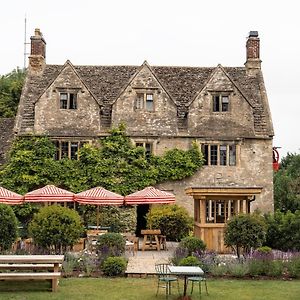 The Double Red Duke, Cotswolds Hotel วิทนีย์ Exterior photo