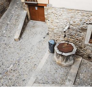 El Call Lestudi En La Juderia De Besalu Apartment Exterior photo