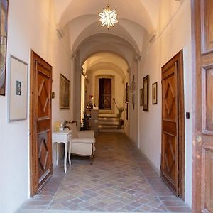 Hotel Palazzo Meraviglia Albergo Diffuso โกรินัลโด Exterior photo