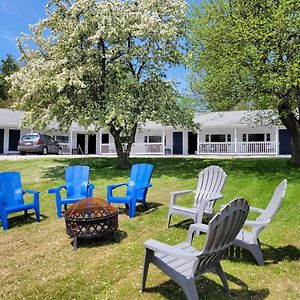 Yardarm Motel Searsport Exterior photo