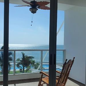 Apto De Playa Con Una Hermosa Vista Frente Al Mar Apartment นวยบา กอร์โกนา Exterior photo