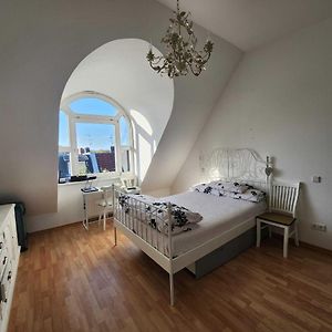 One Private Room Available In A Two Room Apartment In Tegel, เบอร์ลิน Exterior photo