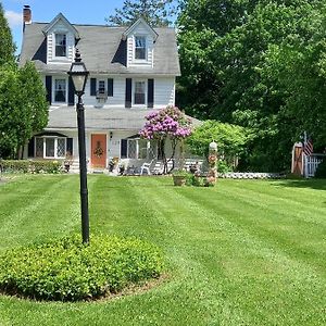 Elegantly English Catskills Apartment ลิเบอร์ตี Exterior photo