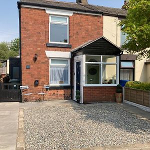 Adlington Cottage, Lancashire Exterior photo