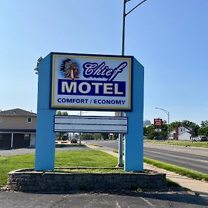 Chief Motel Keokuk Exterior photo