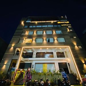 Hotel Ss Grandeur ลัคเนา Exterior photo