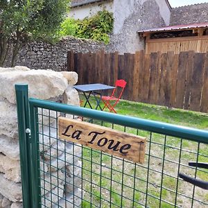 Gite La Toue Saint-Dye-sur-Loire Exterior photo