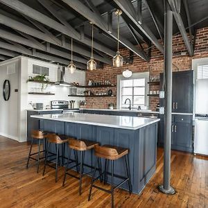 The Loft At 113 - Gateway To The North Texas Hill Country Apartment Muenster Exterior photo