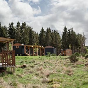 Highland Shepherd Huts Apartment เนธีบริดจ์ Exterior photo