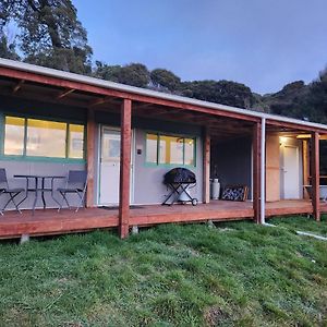 Glenwood Akaroa Bush Retreat - Kanuka Hut Bed & Breakfast Exterior photo