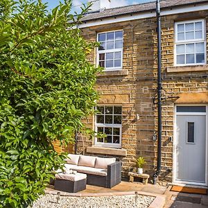 Yorkshire Cottage Clayton West Exterior photo