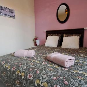 La Fraise Bed & Breakfast โชมงต์-ซูร์-ตาร็อนน์ Exterior photo