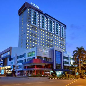 โรงแรมแอสตัน โซโล Surakarta  Exterior photo