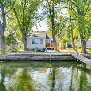 Waterfront Lodi Vacation Rental On Lake Wisconsin! Exterior photo