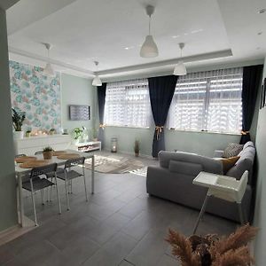 Apartament Walowa Apartment เวย์แฮรอวอ Exterior photo