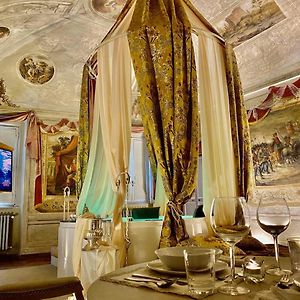 -Luxury Romantic Suite Impero- ติโวลี Exterior photo