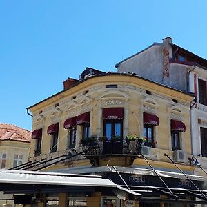 City House Central Bed & Breakfast บิโตลา Exterior photo