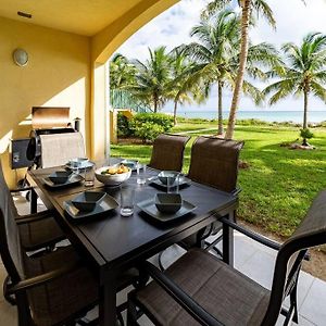 Paradise Retreat, A Tropical Oceanfront Villa ฟรีพอร์ต Exterior photo