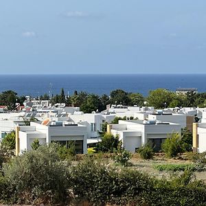 Villa Beverly Hills - Luxury Design In Kyrenia ไคริเนีย Exterior photo