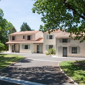 Le Clos Des Lilas Bed & Breakfast Graves-Saint-Amant Exterior photo