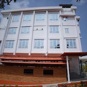 Nts Sagar Yatri Nivas Hotel กุนดาปูร์ Exterior photo