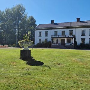 Alstrums Gard Bed & Breakfast Killstad Exterior photo