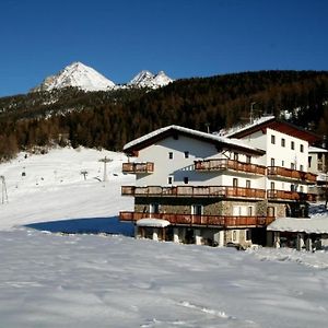 Chalet Des Alpes Hotel เกรสซาน Exterior photo