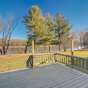 Pet-Friendly Tomahawk Home Deck And Private Hot Tub Exterior photo