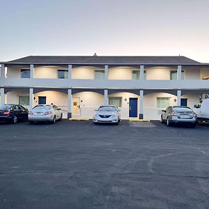 Motel 6 วิลเลียมส์ทาวน์ Exterior photo