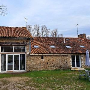 Les Coccinelles Villa Adilly Exterior photo