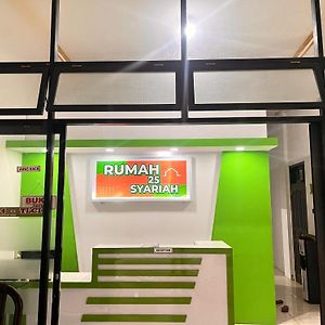 Rumah 25 Syariah Hotel บูกิตติงกี Exterior photo