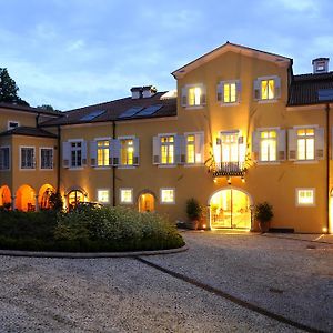 Grand Hotel Entourage - Palazzo Strassoldo โกริเซีย Exterior photo