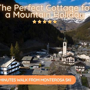 5 Minuti Da Monterosa Ski, Piccolo Cottage เกรสโซเนย์-ลา-ตรีนีเต Exterior photo