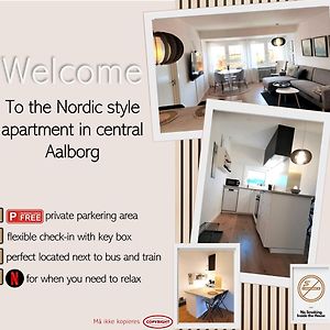 Nordic Style Apartment In Central อัลบอร์ Exterior photo