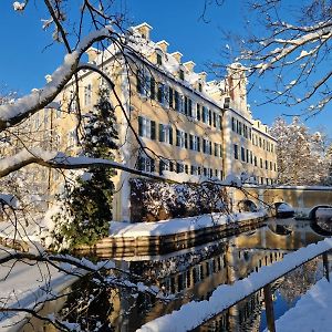 Wohnen Im Wasserschloss Sandizell Hotel โชรเบนเฮาเซน Exterior photo