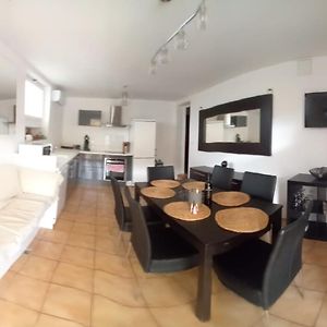 Appartement-2- Prive, Terrasse, Parking Et Jardin เลอบูลู Exterior photo