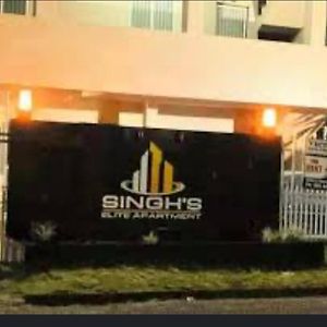 Singhs Elite Apartment นาดี Exterior photo