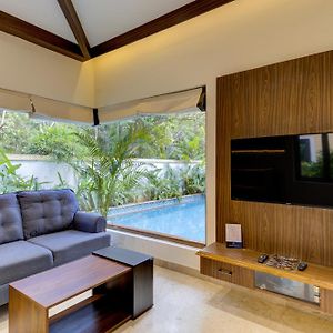 Tropical Villa By Happyinch Saligao Exterior photo