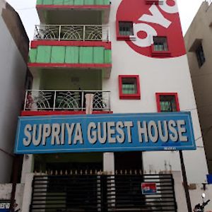 Supriya Guest House,บูบันเนสชวาร์ Exterior photo