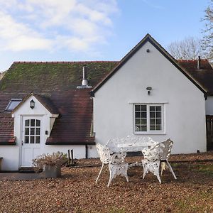 The Little White Cottage ชิปปิงนอร์ตัน Exterior photo