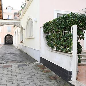 Favolosa Residenza Con Jacuzzi ซานตา มาเรีย คาปัว เวเตเร Exterior photo