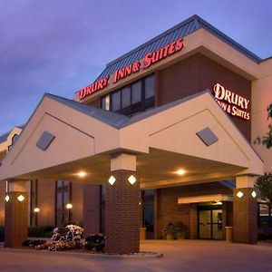 Drury Inn & Suites แชมเปญ Exterior photo