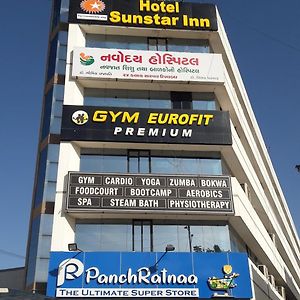 Hotel Sunstar Inn อาเมดาบัด Exterior photo