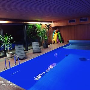 Park Villa Ferienwohnung Mit Pool Und 3 Schlafzimmer อูลเซิน Exterior photo