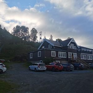 Eikre Fjellgard Hotel เฮมเซดาล Exterior photo