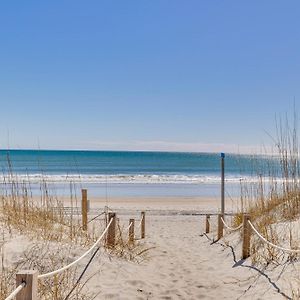 Ocean-View Apt In Emerald Isle - Walk To Beaches! Exterior photo