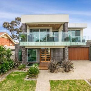 Geelong Luxury Beach K Villa North Shore Exterior photo