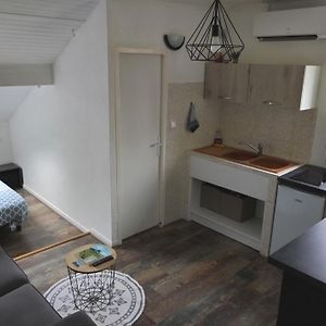 Le Studio Du Brochy Apartment โอเทอวีลล์-ลอมป์ Exterior photo