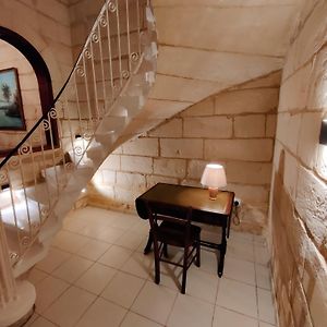 Peaceful Traditional Maltese Townhouse Villa ลูอะ Exterior photo